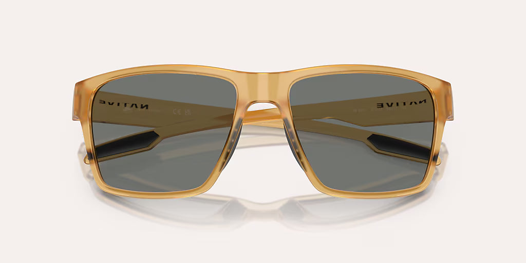 Breck Topaz Crystal w/ Grey Polarized