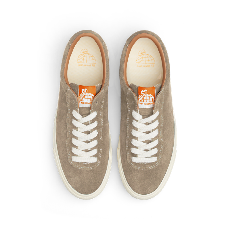 Last Resort AB VM001 Lo Suede - Sand/White