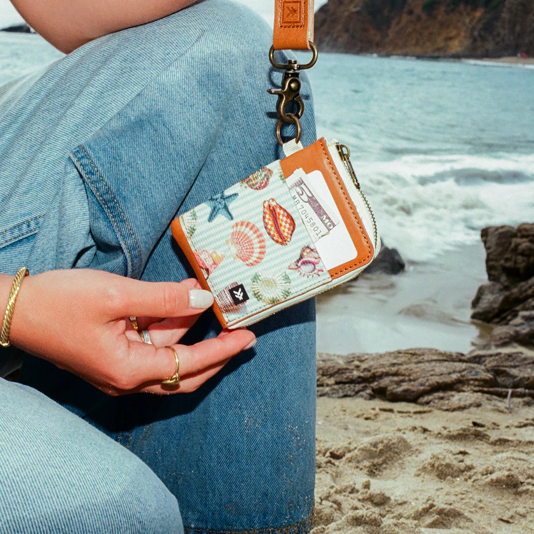 Thread Leather Zip Wallet - Shells
