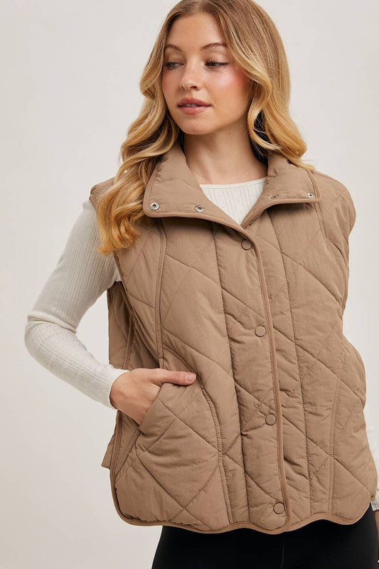 Button Down Quilted Puffer Vest: MUSHROOMi