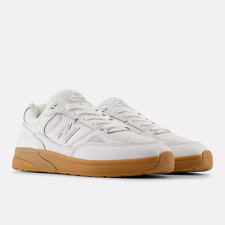 New Balance Numeric Andrew Reynolds 933 - White / Black