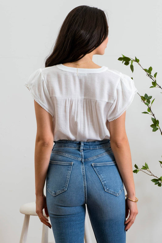 SPLIT NECK PETAL TASSEL SLEEVE BLOUSE: WHITE