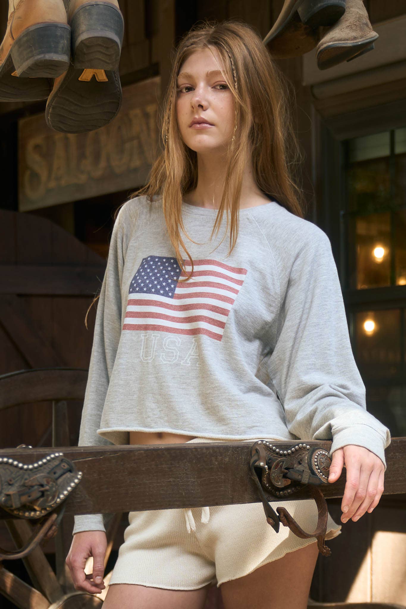 USA FLAG LONG SLEEVE RAW HEM KNIT TOP: HEATHER GREY