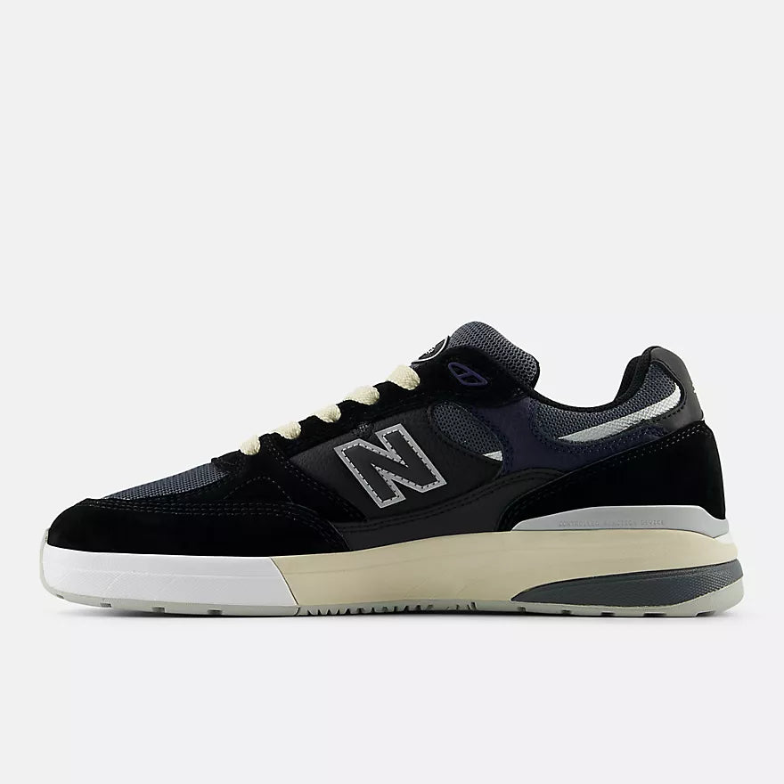New Balance Numeric Reynolds 933 - Black w/ Eclipse