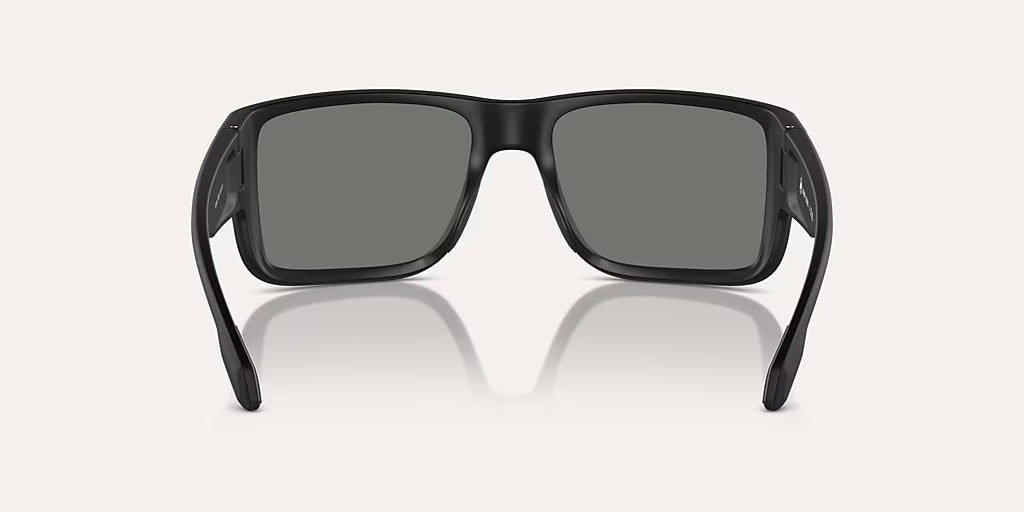 Badlands Matte Black w/ Grey