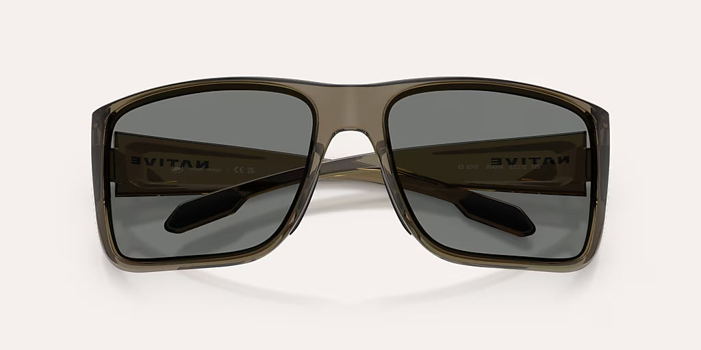 Badlands XL Smokey Quartz w/ Grey Polarized