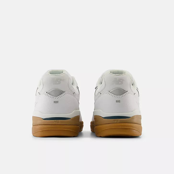 New Balance Numeric Andrew Reynolds 933 - White / Black