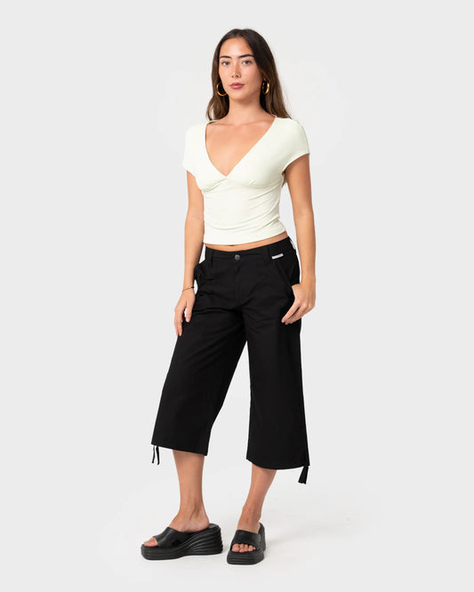Cameron Low Rise Relaxed Capri Pant - Black