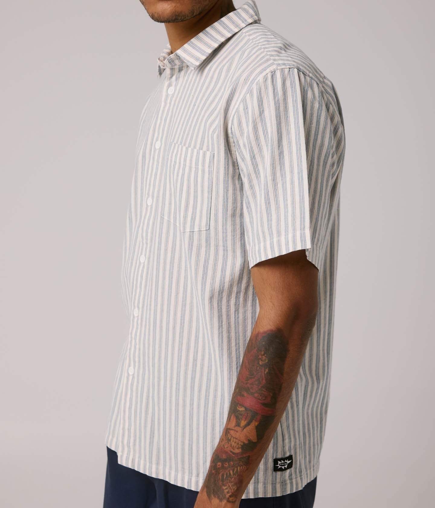 Former Reynolds Striped S/S Shirt - Bone