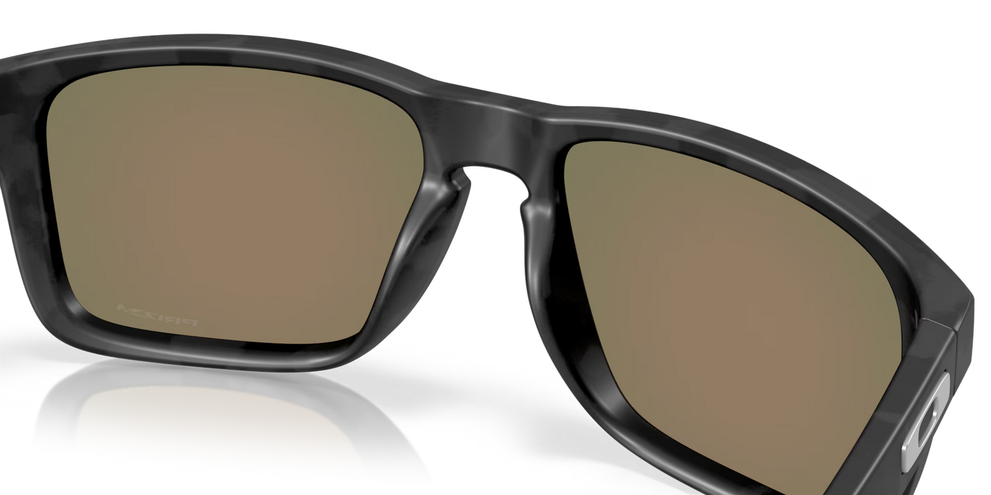 Holbrook XXL Matte Black Camo w/ Prizm Ruby