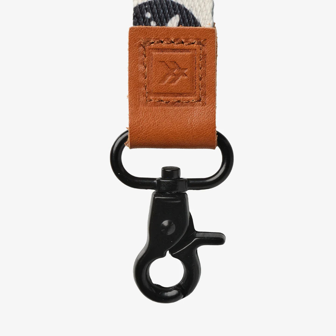 Thread Neck Lanyard - Sand Dollar Black