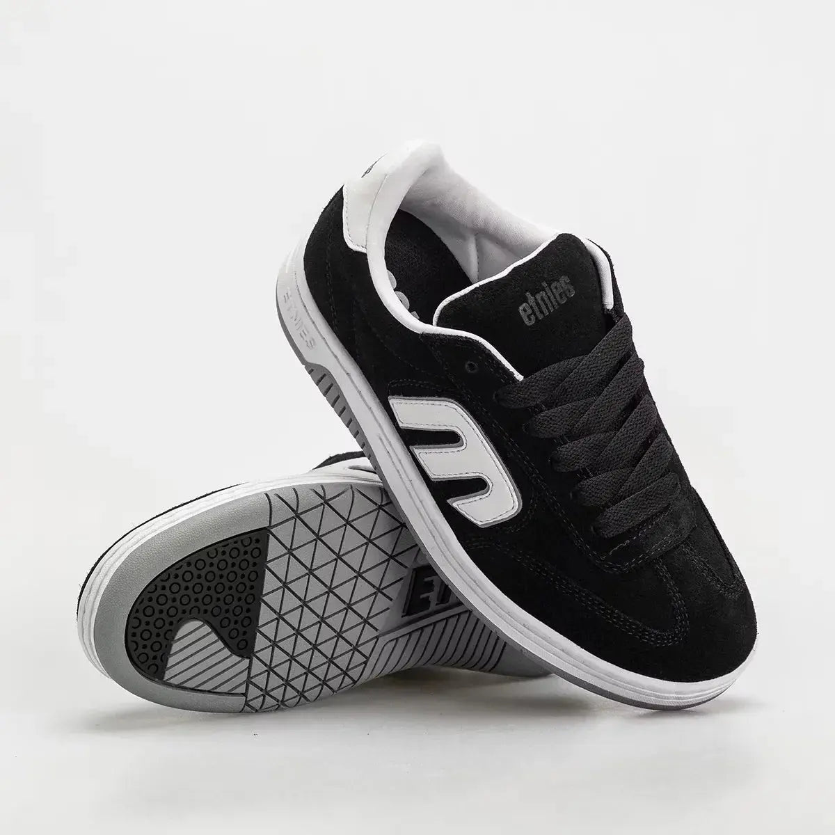 Etnies Locut - Black / White