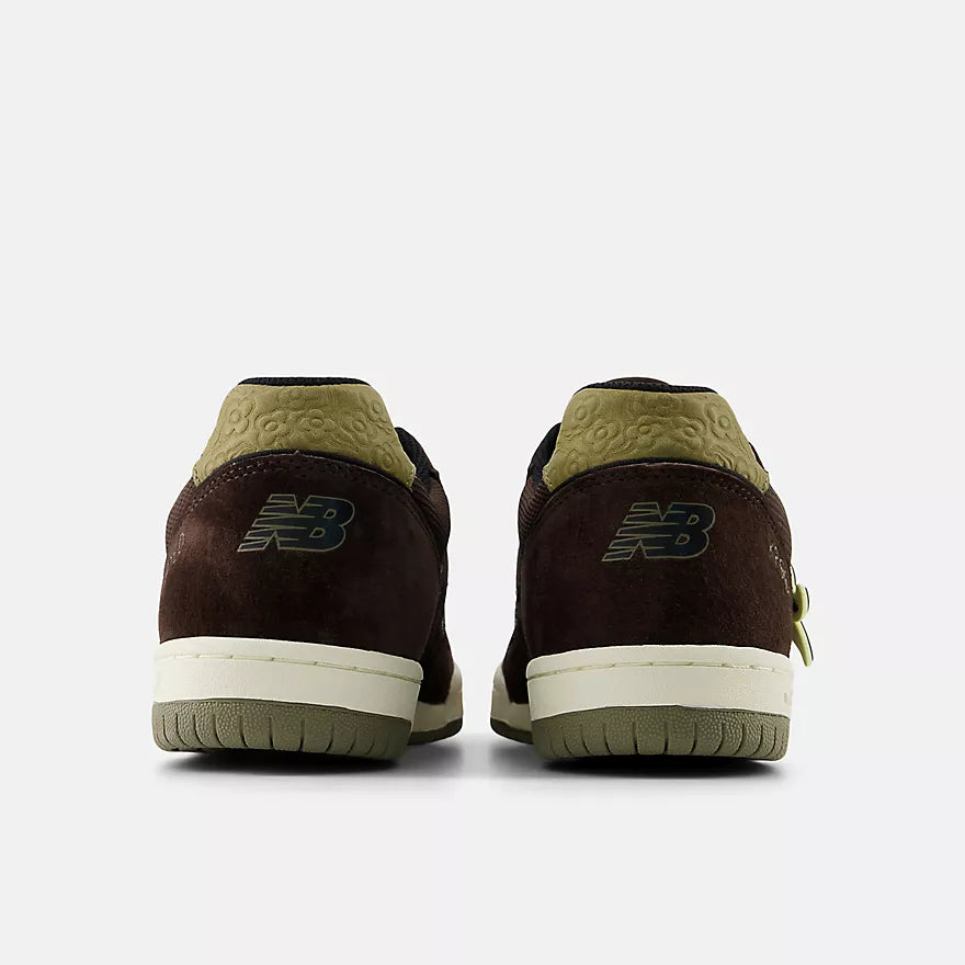 New Balance Numeric Krooked Skateboards 600 Tom Knox - Chocolate w/ Olive