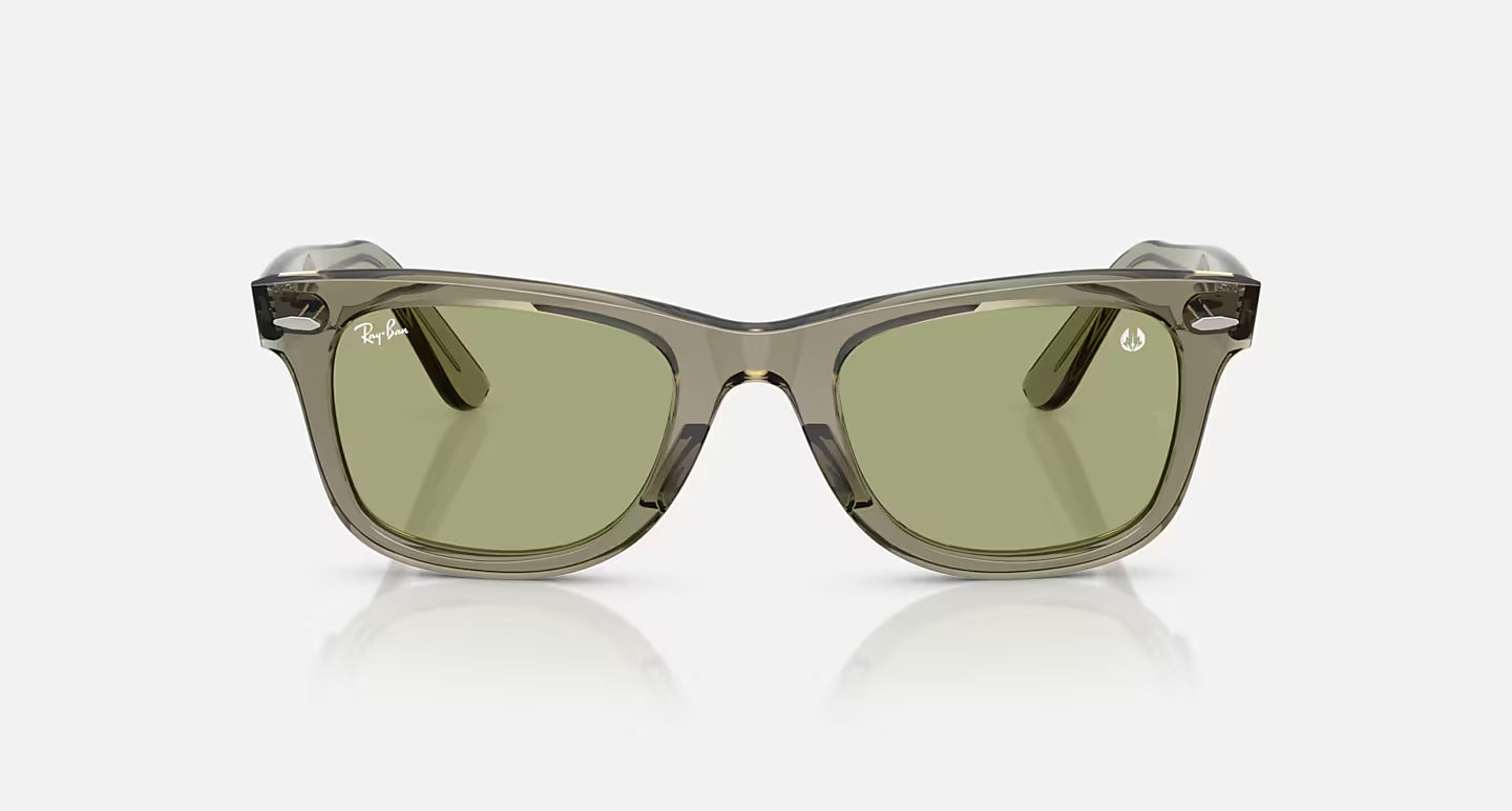 Ray Ban x Star Wars Master Yoda Wayfarer Transparent Green w/ Bottle Green
