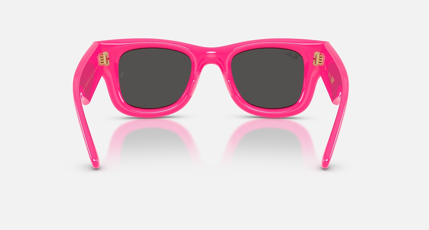 Wayfarer Puffer 47 Fucsia W/ Ultra Black Lens