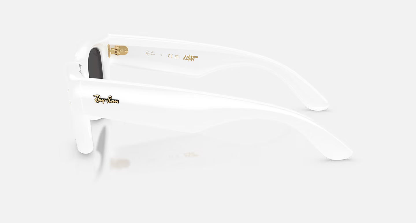 Wayfarer Puffer 47 White W/ Ultra Black Lens