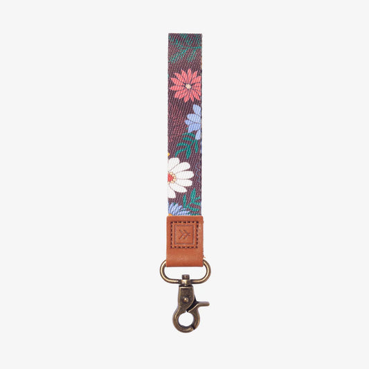 Thread Wrist Lanyard - Clover