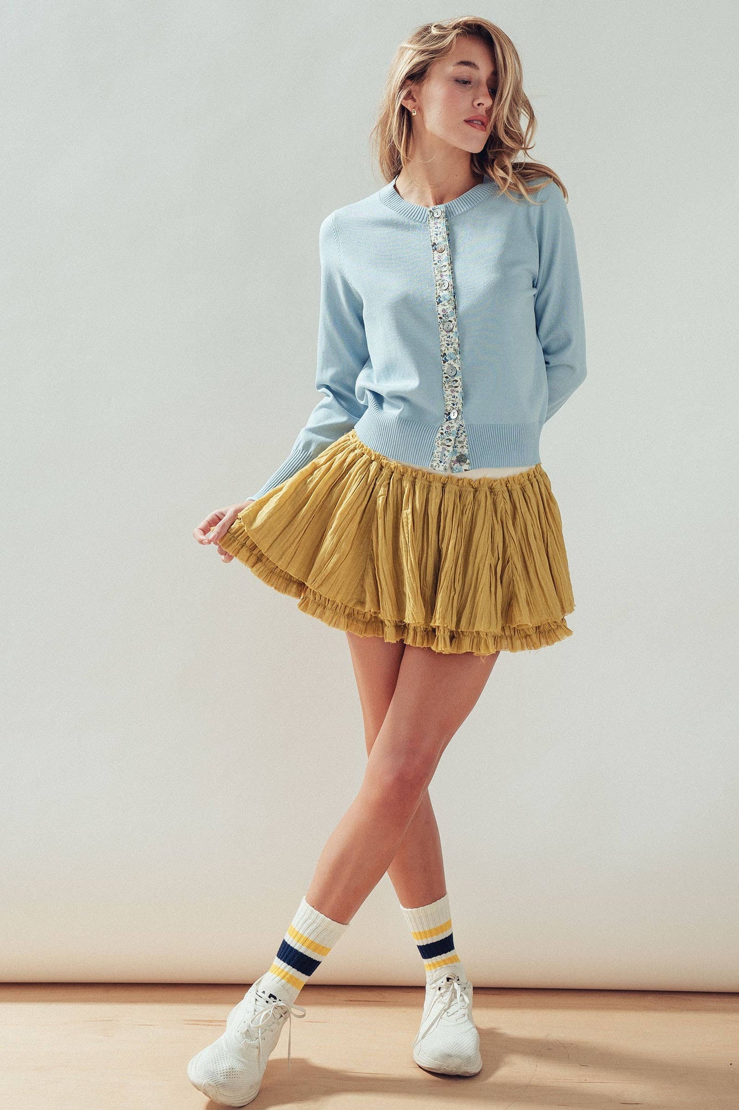 Contrast Floral Detail Knit Button Cardigan - Blue