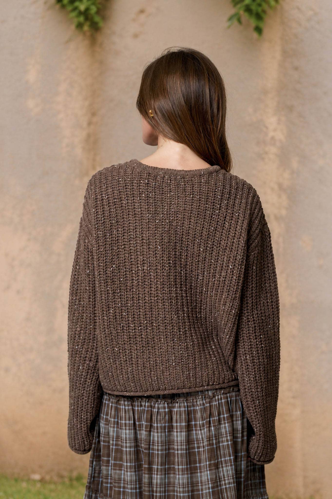 Marled Button Down Raw Edge Chunky Knit Cardigan: DEEP TAUPE