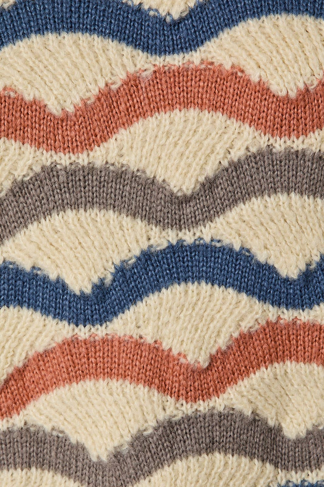 Round Neck Long Sleeve Wavy Stripe Sweater