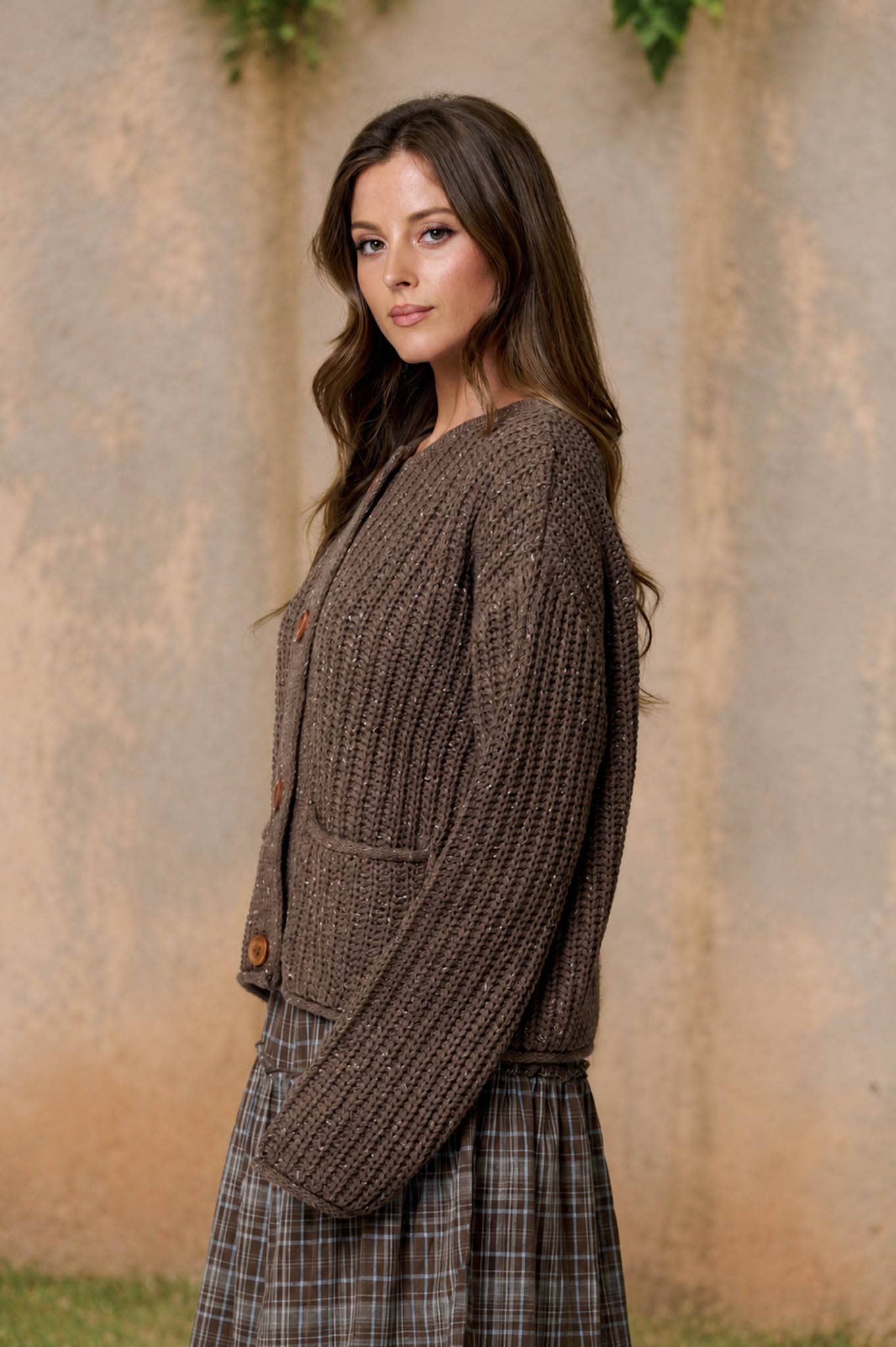 Marled Button Down Raw Edge Chunky Knit Cardigan: DEEP TAUPE