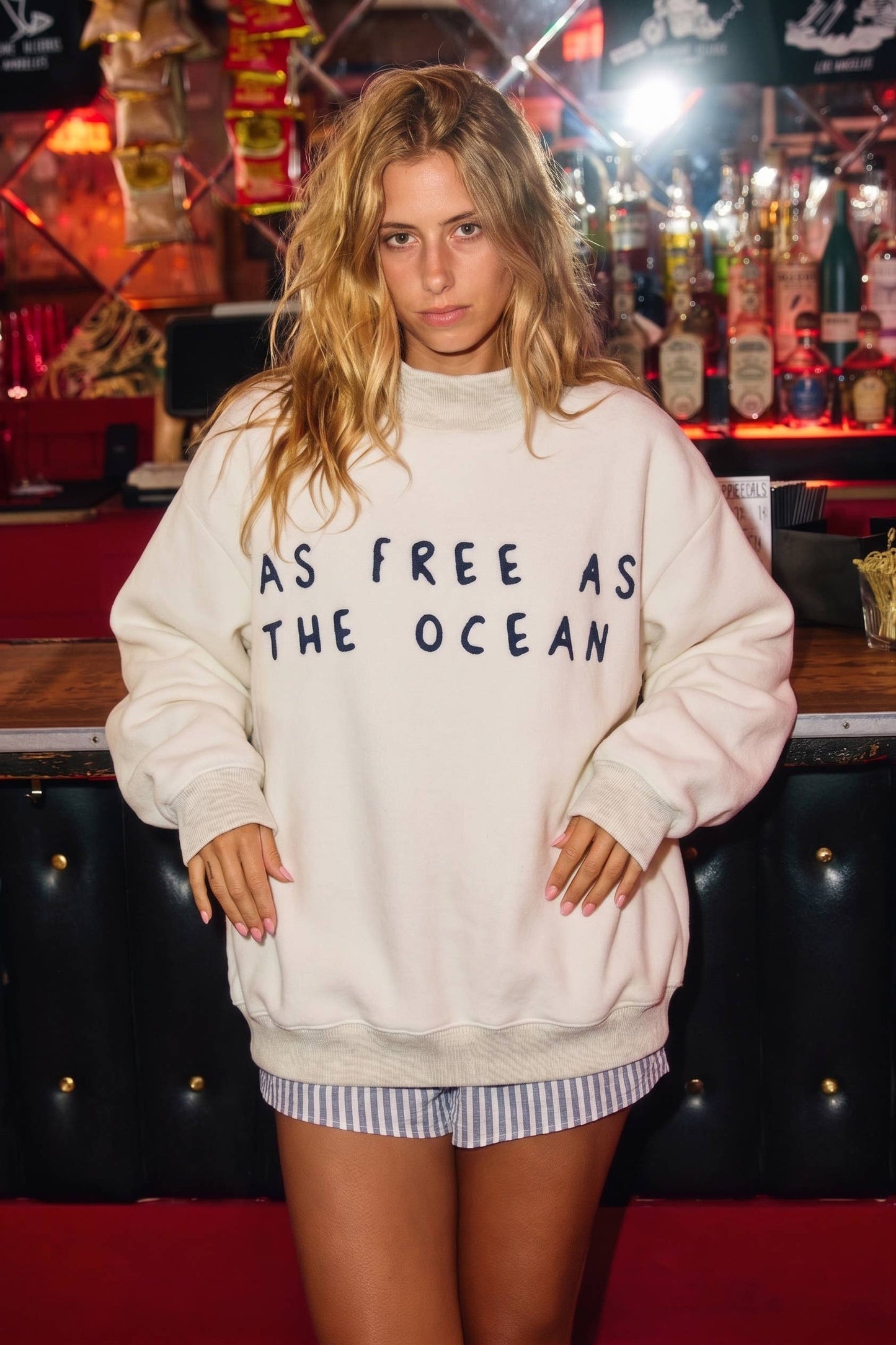 OCEAN Graphic Reversible Sweatshirt