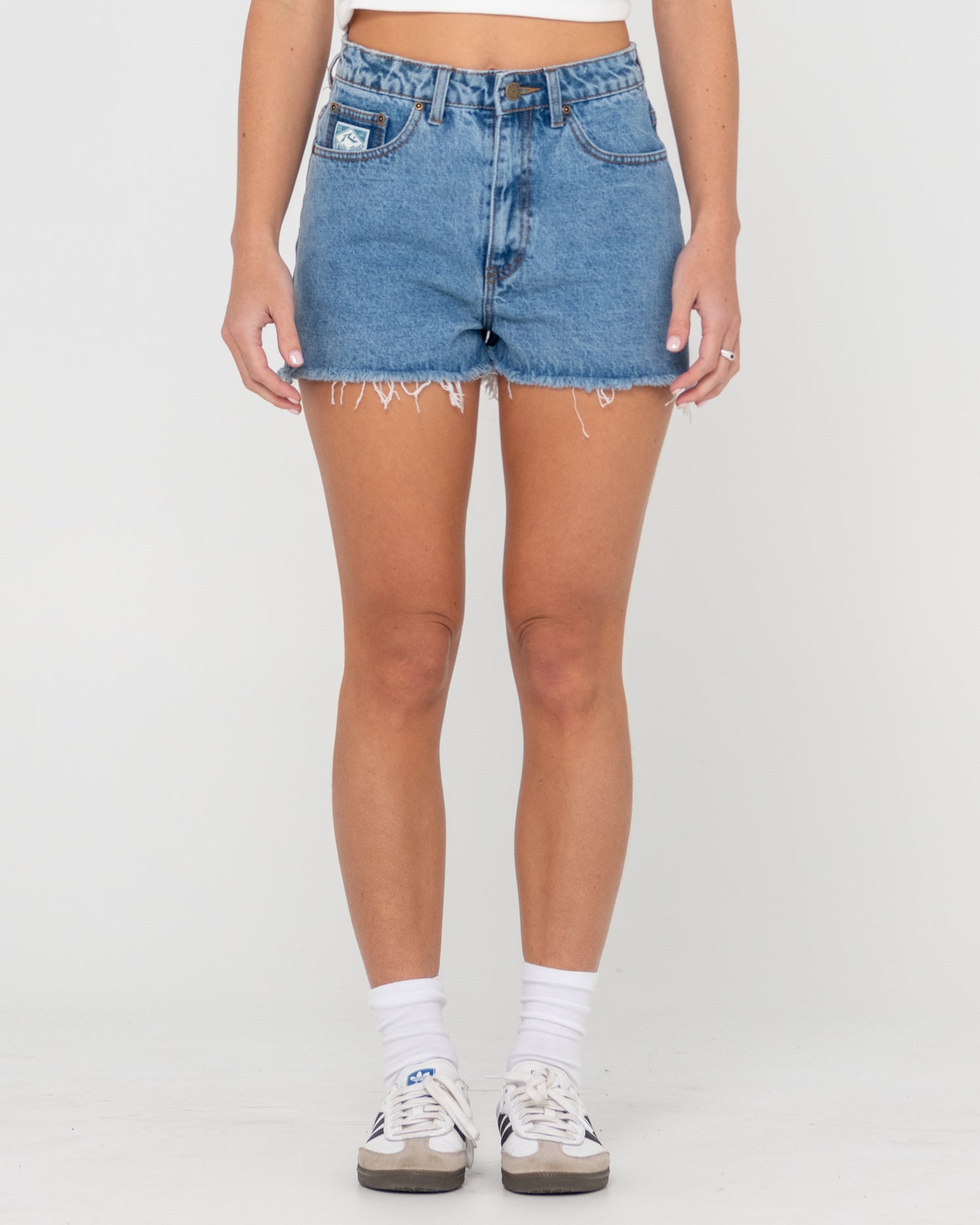 Penny Kick Flare Denim Jort Short - Middy Blue